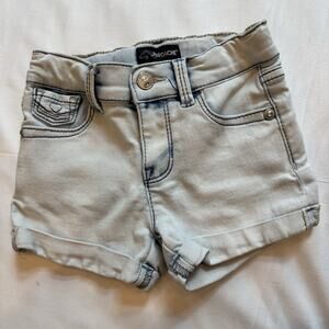 Vintage Jordache girls denim shorts with cuffs, zip size 2T